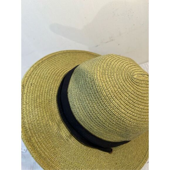 Columbia paper hat green with strap (circle stain) womens large - Picture 2 of 7